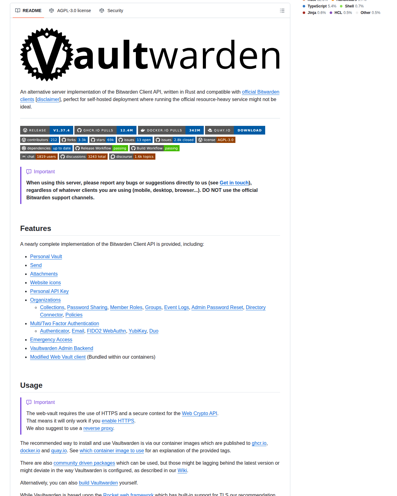 Vaultwarden README 開頭(專案標誌、Bitwarden 用戶端 API 相容說明與功能清單)
